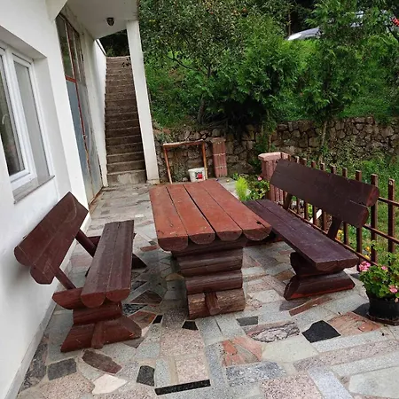 Apartment Ado Orasac